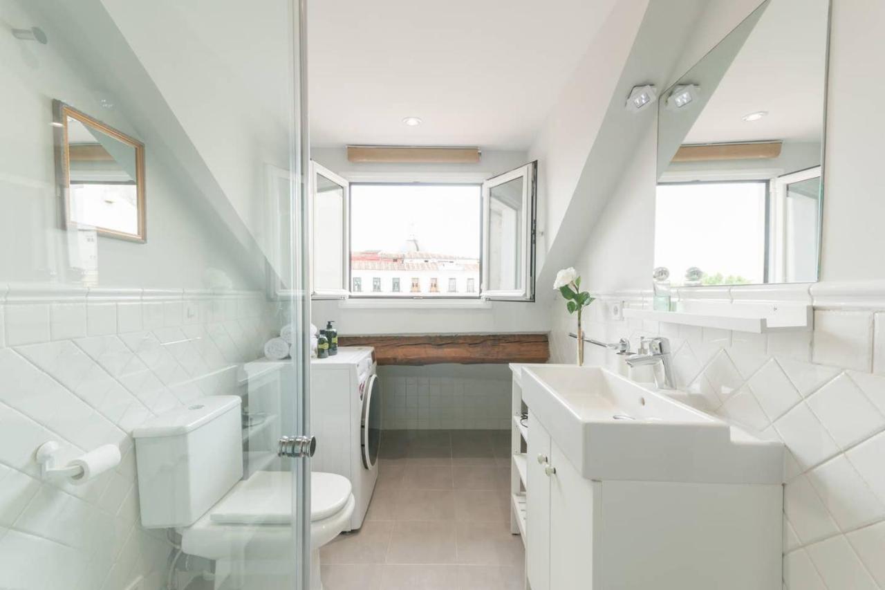 Cozy One-Bedroom Penthhouse La Latina Madrid Buitenkant foto